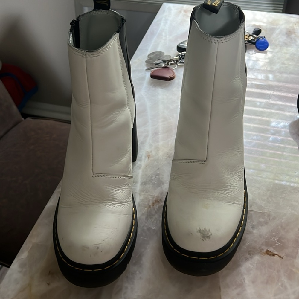 Doc Martens Chunky Heel White Bootie EUC - Picture 2 of 5